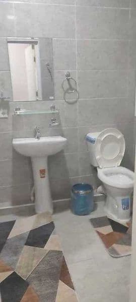 Сдаётся шикарная 1-комнатная квартира в Новостройка<br />
<b — фото 5