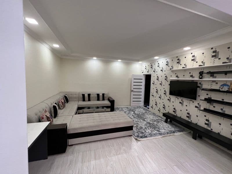 Айбек Чехова<br />
2х комн<br />
7-этаж<br />
9 этажка Матра — фото 2