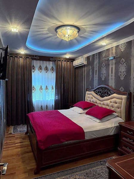 Описание<br />
Сдаётся шикарная 4-комнатная квартира<br />
<