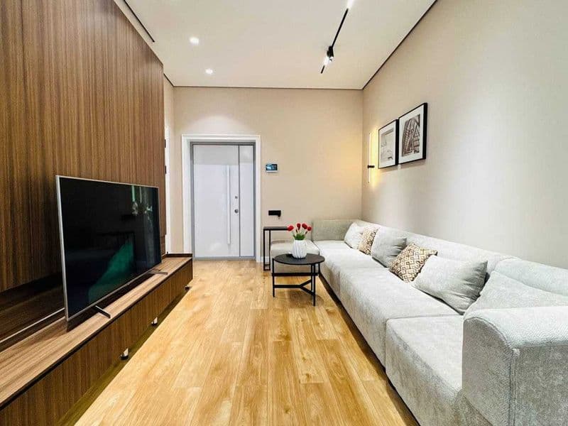 We are pleased to present a 10-bedroom apartment on the floo — фото 2