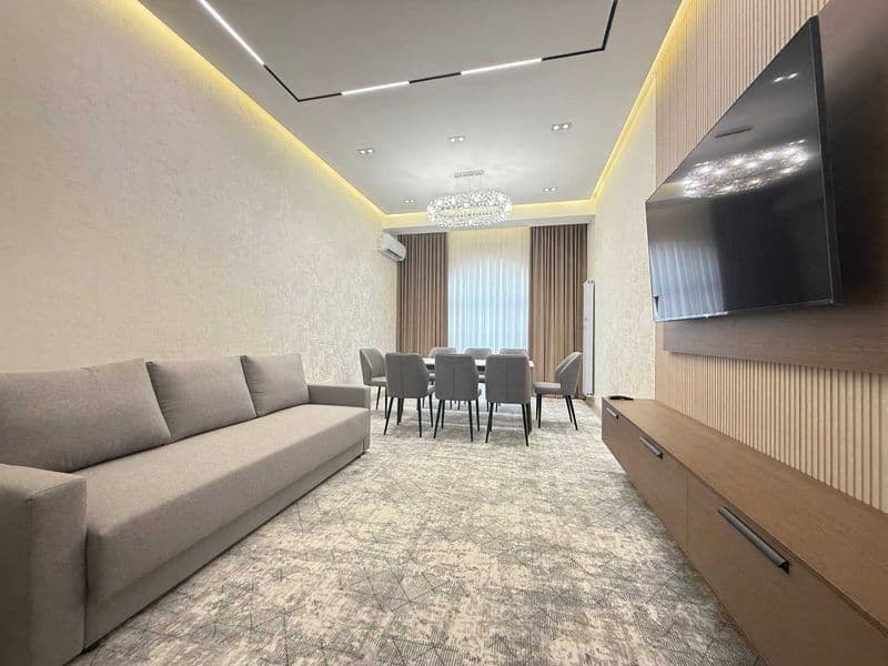 Жилой комплекс: Kazakhstan<br />
Комнат: 3<br />
Этаж: 2<br 