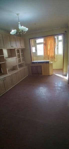 Без ремонта чистая квартира,пустая,частично с мебелью,комнат — фото 4