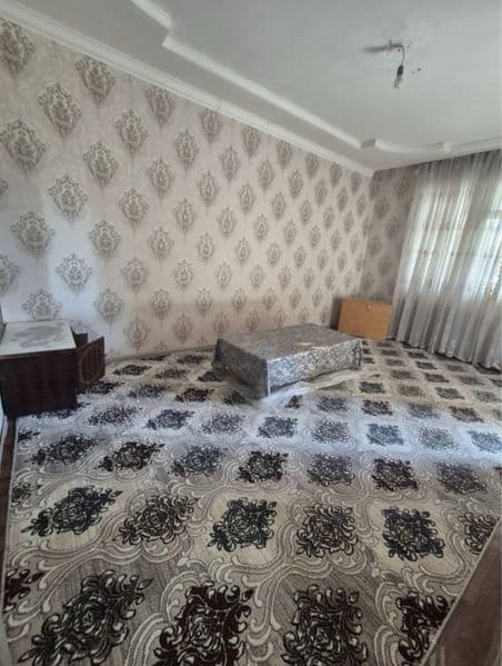 Феруза массив<br />
2/3/4<br />
52 кв2<br />
450$<br />
Шарт