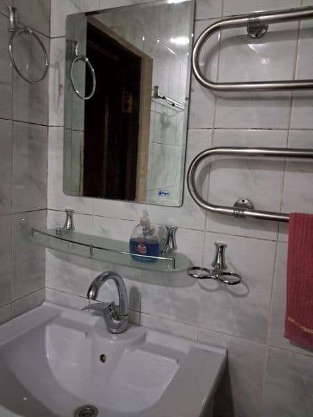 Faqat qizla ishlidigan o'qidigan uy 4 xonali 1 xonasi berila — фото 4