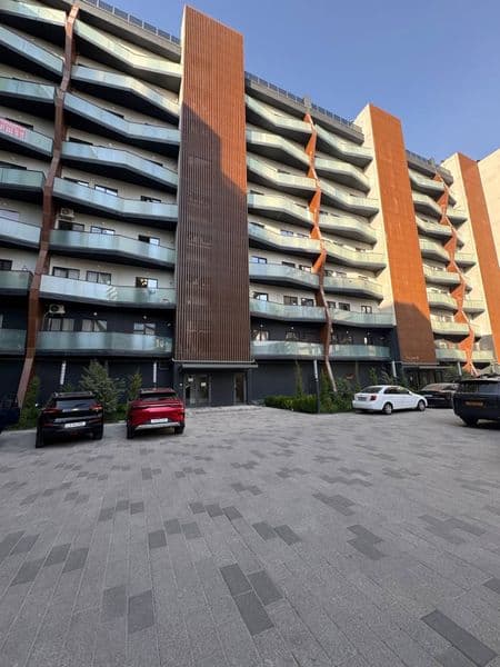 Сдаётся 2-комнатная квартира в ЖК НУР<br />
Ц-2, ориентир — 