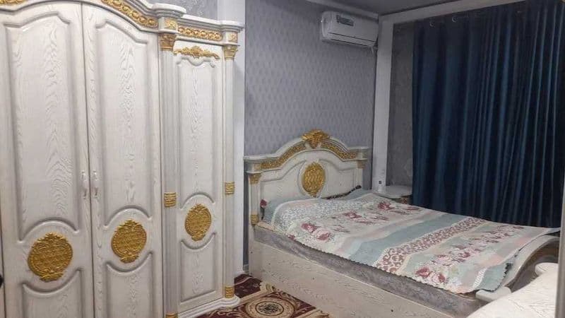 Сдаётся квартира!<br />
<br />
Район: Алмазарский<br />
Адре