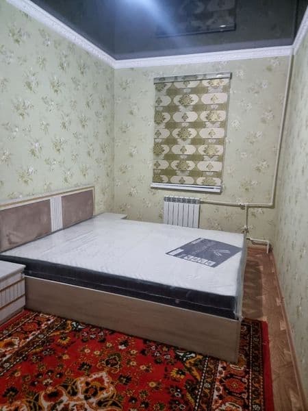 Kvartira metroga juda yaqin, piyoda boriladigan masofada. Ic