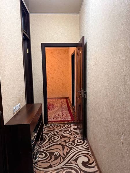 Chilonzor 12kvartal Shohmed klinika yonida 2ta qiz bola kera — фото 5