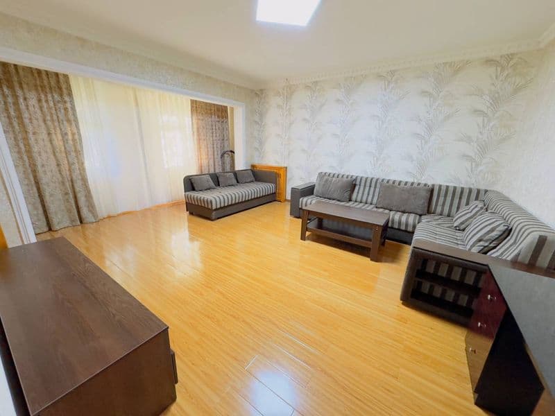 Сдам свою 2 комнатную квартиру 2 этаж Юнусабадский  район Ц-