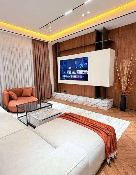 Район: Мирабадский<br />
Ориентир: Мирабад авенью<br />
<br 