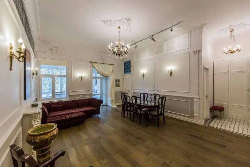 Сдается квартира на ЦУМе 3/5/7. Звоните, есть много других в