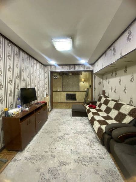 2 ком/4/4.  Чиланзар-22.  <br />
Аренда. цена:- 380у.е<br />