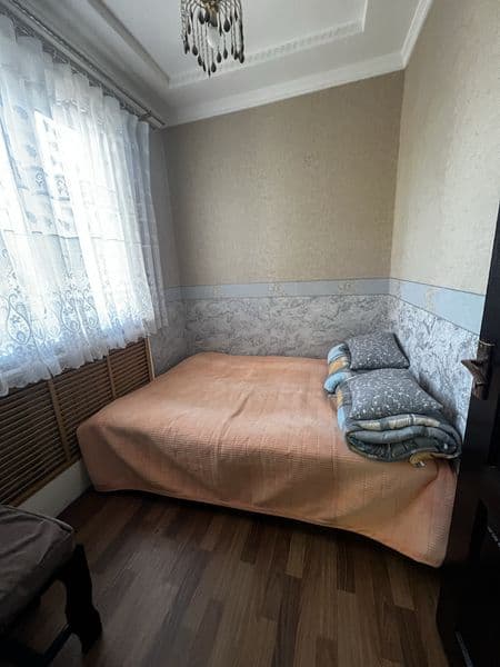 Chilonzor metro 1*2/3/4 380$ <br />
Oila<br />
Qizla-3tagach