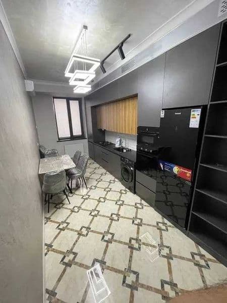 Район: Яккасарайский<br />
Адрес: Бабур<br />
<br />
• Комна — фото 3