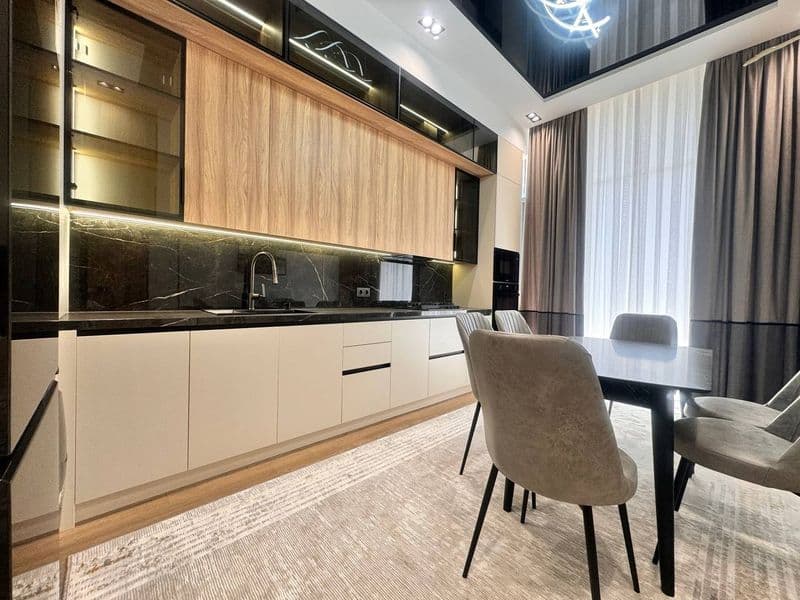 НОВОСТРОЙКА 4/3/10<br />
Закрытый охран.двор <br />
<br />
П — фото 5