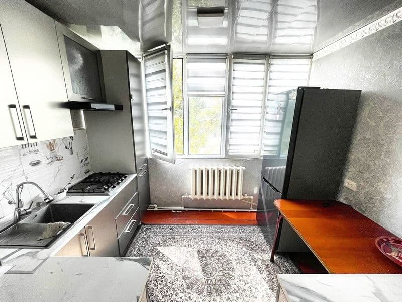 Чиланзарский район, рядом со станцией метро «Чиланзар». 2-ко — фото 2