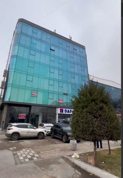 Manzil:Chorsu florensiya toyxona yonida <br />
998081873<br 