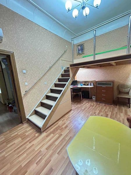 Это комната не квартира ! Жить будете с хозяйкой! <br />
Есл