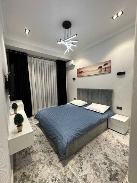 Район:Mirzo Ulugbek<br />
Адрес: Darxon<br />
<br />
Комнат: