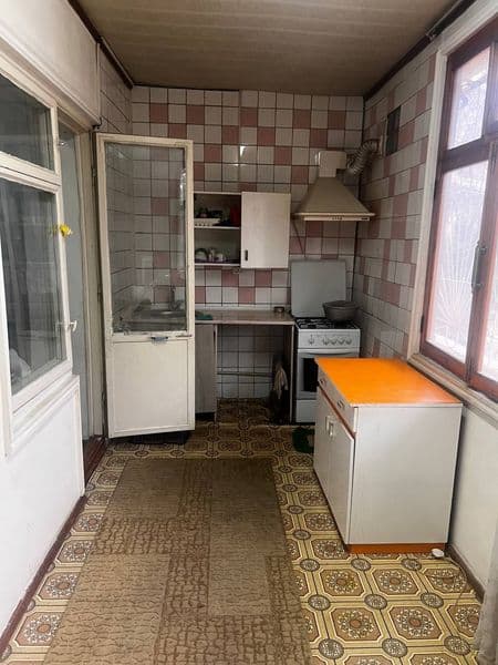 Сдаю квартиру на юнусабаде-18 <br />
2х комнатная <br />
1 э — фото 2