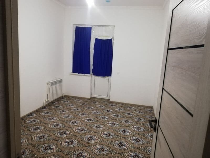 Манзил янгихаёт тумани янги дархонда жойлашган<br />
3 хонал