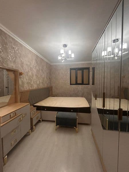 Bezmakler<br />
 bezxazayn <br />
4 xona <br />
7 kishi boli