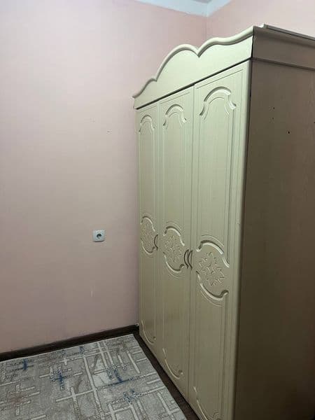 3 xonali sergeli  studentlarga oilaga beriladi 1 etaj<br />
 — фото 5