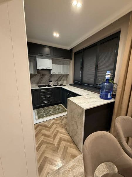 Сдам. Кв-3ком-3-5<br />
Балкон 2×6.<br />
С обстановкой. <br — фото 4