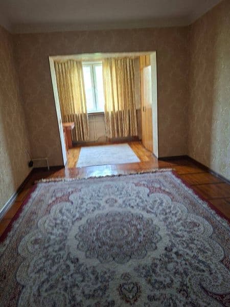 Чилонзор Ц квартал метрони орка махалласида 3 хонали квартир