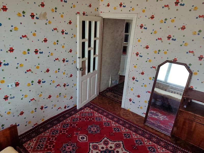 Юнусабад 12 квартал 3 хона уй оилага,угил болаларга,кизларга