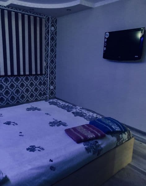 Чиланзар<br />
До метро близко, пешком.<br />
Квартира норма