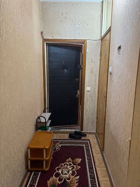 Аренда .<br />
Чиланзар 16 . 2/2/4 переделан на 3 комнат . <