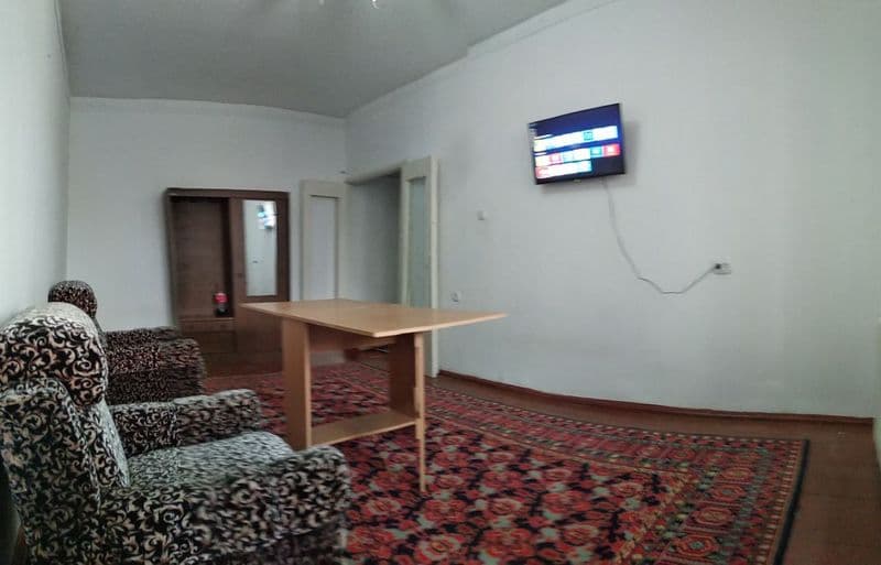 toshkent markazida! yakkasaroy tumani 100-maktab oldida! 1xo