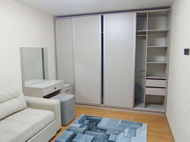 Кирпичный дом ,средний этаж,свободная парковка 350 ,новый ре — фото 4