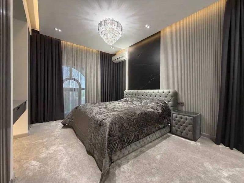 Район: Мирзо-улугбекский<br />
Адрес: Стадион Старт<br />
<b