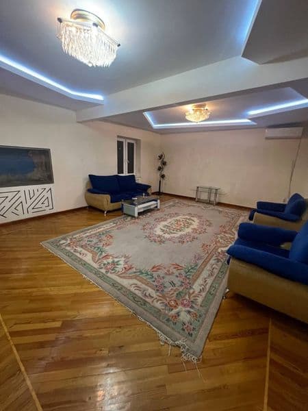 Медгородок<br />
4/2/4<br />
130 м2<br />
Банковский<br />
5 — фото 3