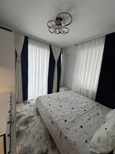 Район ; Юнусобадский<br />
Адрес : Метро Юнусобад<br />
<br 