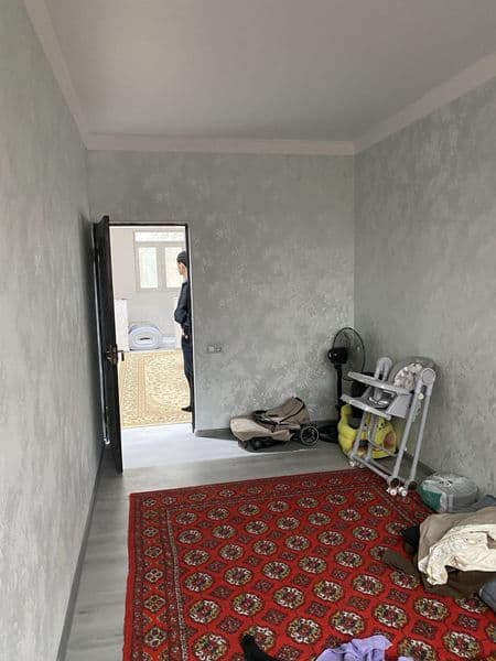 Chilonzor 19 kvartal bozorchani yonida <br />
3 hona <br />
