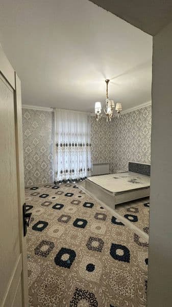 Drujbada 2 xonali uy ijaraga beriladi bezmakler. Sharoiti ya