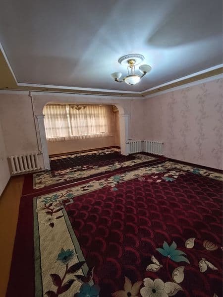 Район - Алмазарский<br />
Ориентир - Ало тойхона<br />
Комна