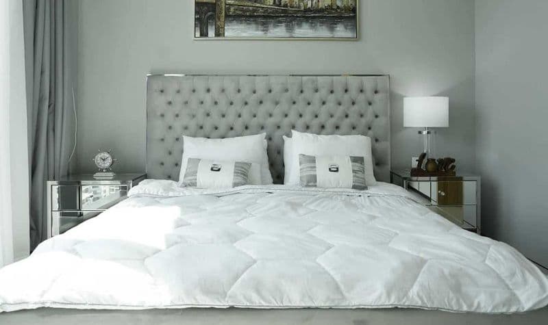 2 комнатную квартиру на 2 этаже,<br />
В квартире есть все н