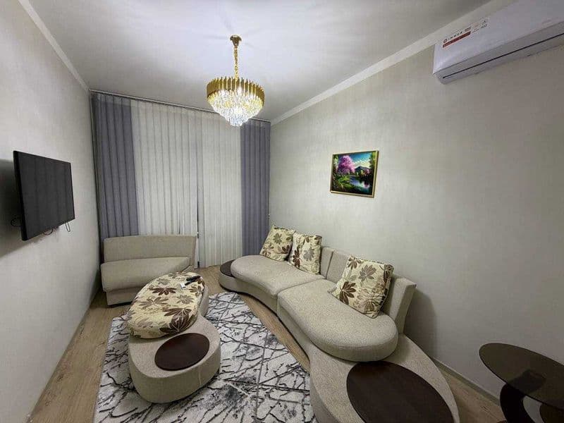 Сдаётся шикарная 5-комнатная квартира в Новостройка<br />
<b — фото 2