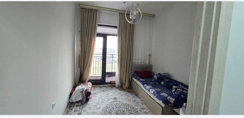 Yangihayot yangidarhon2 da 3 xonali yevro qilingan kirib yas