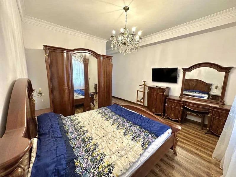 Сдаётся 3 комнатная евроквартира, улица Садыка Азимова, орие — фото 4