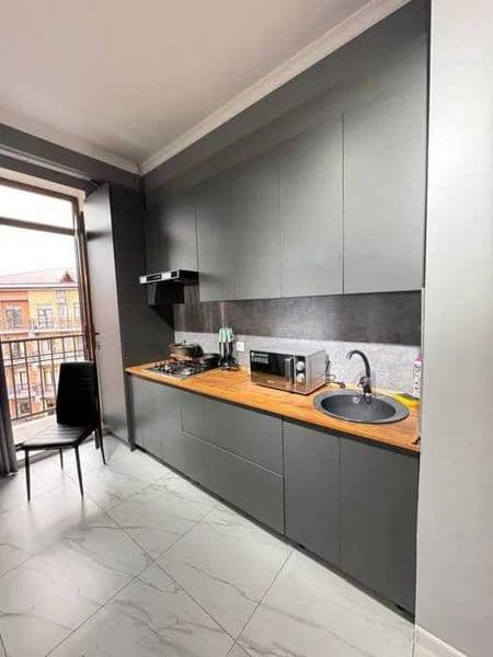 Район: Мирзо Улугбек<br />
Адрес: Паркентский<br />
<br />
К — фото 2