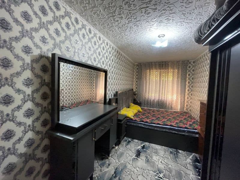 Novza metro yaqnida 1 xona uy ijaraga <br />
200$<br />
Oila