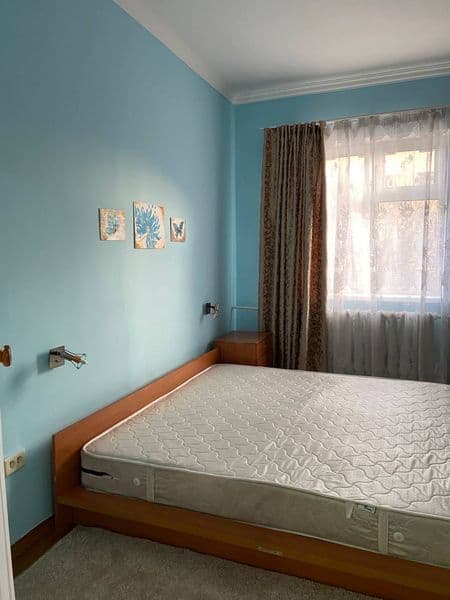 Сдаётся шикарная 3-комнатная квартира<br />
<br />
• Район: 