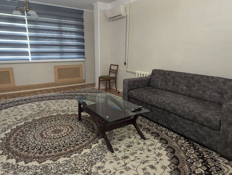 Квартира с неплохим ремонтом.<br />
Полностью укомплектована