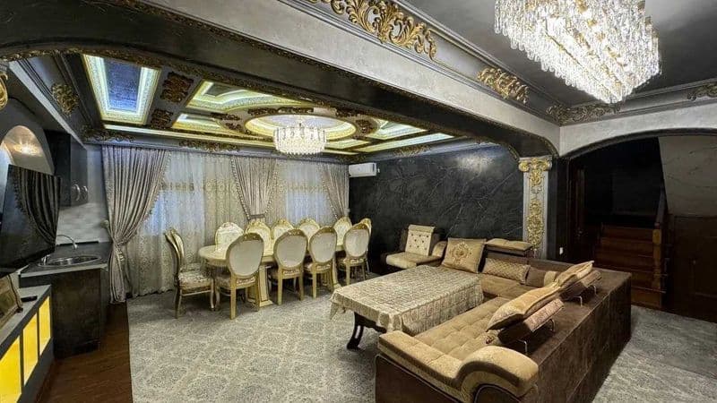 Sergeliy moshina bozori ro'parasida <br />
Index bozori orqa