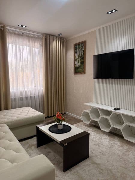 Чиланзарский район - 4 квартал. Ориентир Метро Мирзо-Улугбек — фото 2